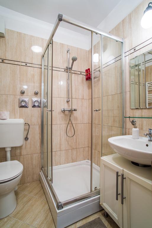 Lovely Corvin Apartment Budapeste Exterior foto
